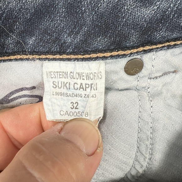 Silver Jeans Women's Size 32 (Actual 30x25.5) Blue Suki Capri - Picture 11 of 15